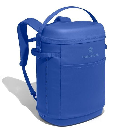 carryouttm-backpack-22-l-o3 18pco382_carryout_backpack_22l_capri_blue_angled_1.jpg