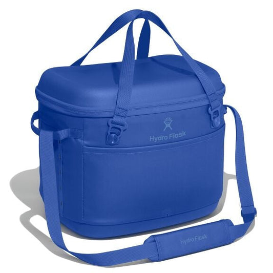 carryouttm-soft-cooler-30-l-x7 cpco382_carryout_cooler_30l_capri_blue_angled_1.jpg
