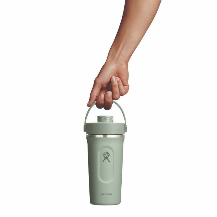 gym-bundle-q9 mxcc24374_24ozinsulatedshakerbottle_agave_hb_1.jpg