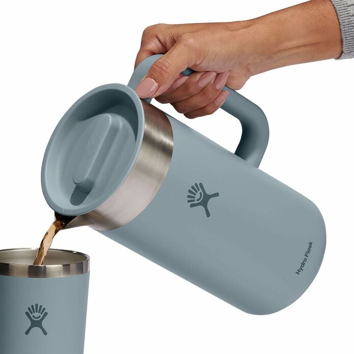 51-oz-insulated-pitcher-q0 okp51043-insulated-pitcher-shale-gray-pour.jpg