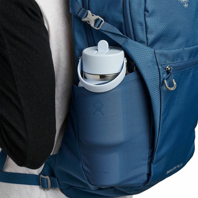 24-oz-travel-bottle-with-flex-straw-cap-a8 travelbottle-hb-backpack_1_8_1.jpg