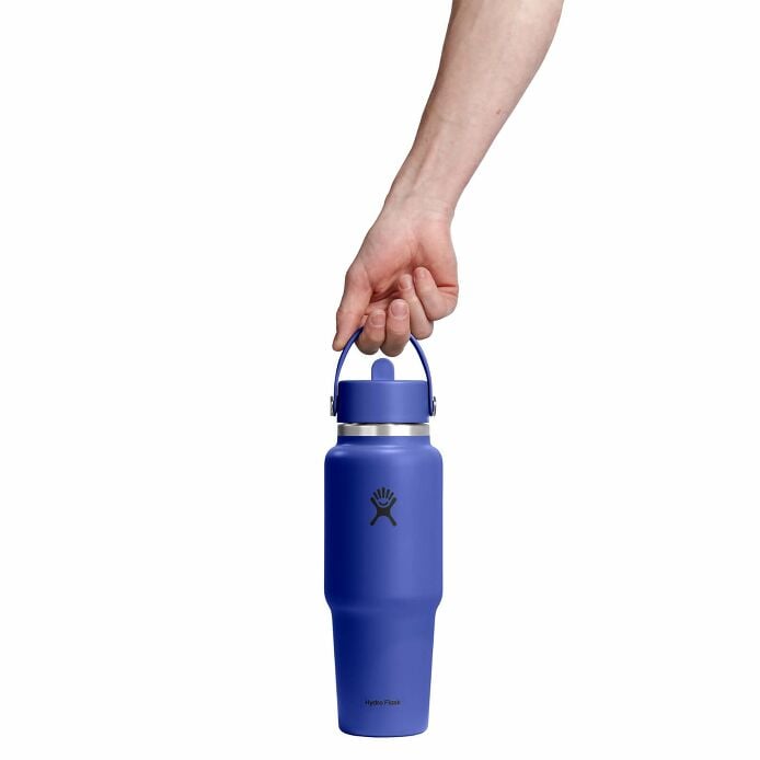32-oz-travel-bottle-with-flex-straw-cap-o7 wt32cfs382_32oztravelbottleflexstraw_capriblue_hb.jpg